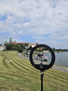 Wybory Prezydenta w Krakowie – zaproszenie do wywiadów o AI i przyszłości miasta